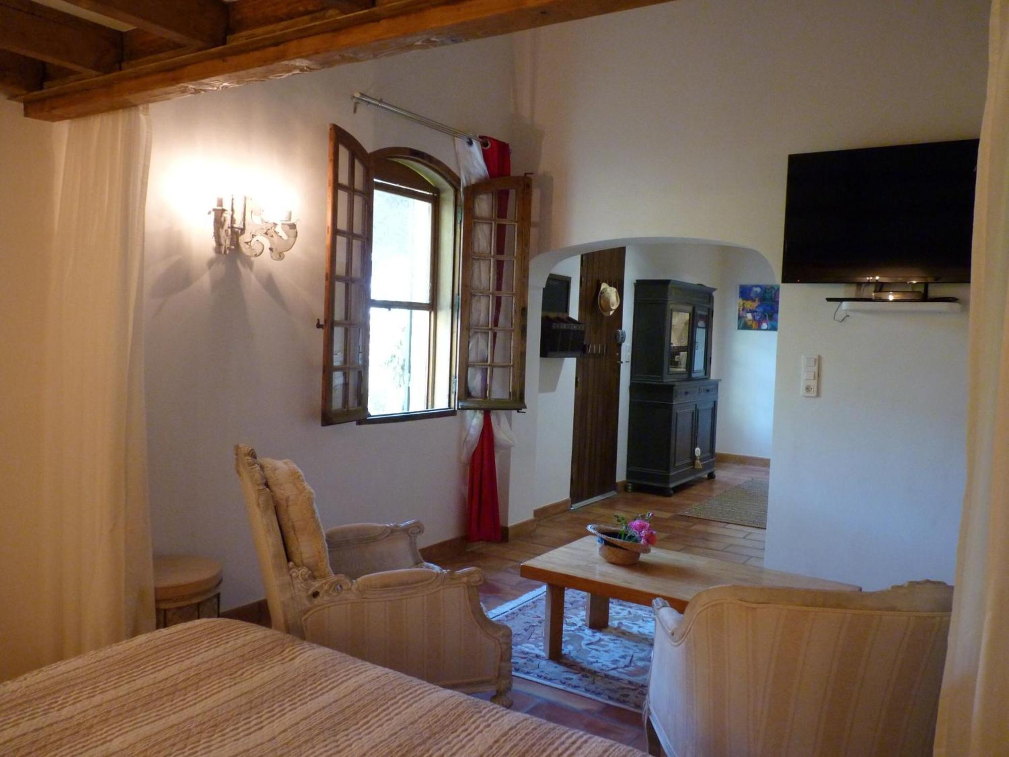 Les Gites Du Domaine De Rhodes อาวีญง ภายนอก รูปภาพ