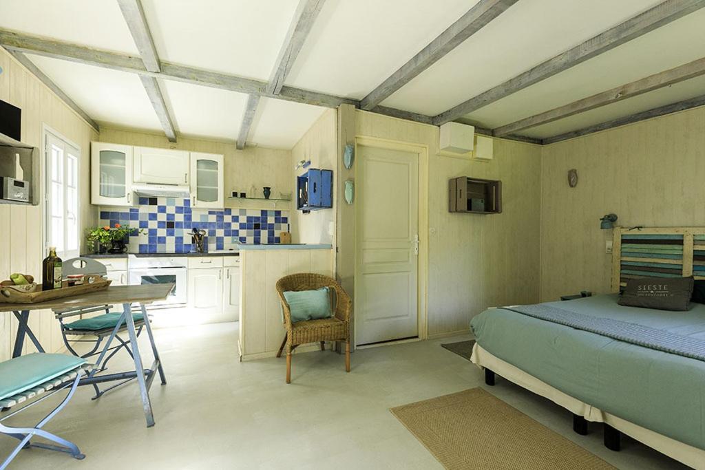 Les Gites Du Domaine De Rhodes อาวีญง ห้อง รูปภาพ