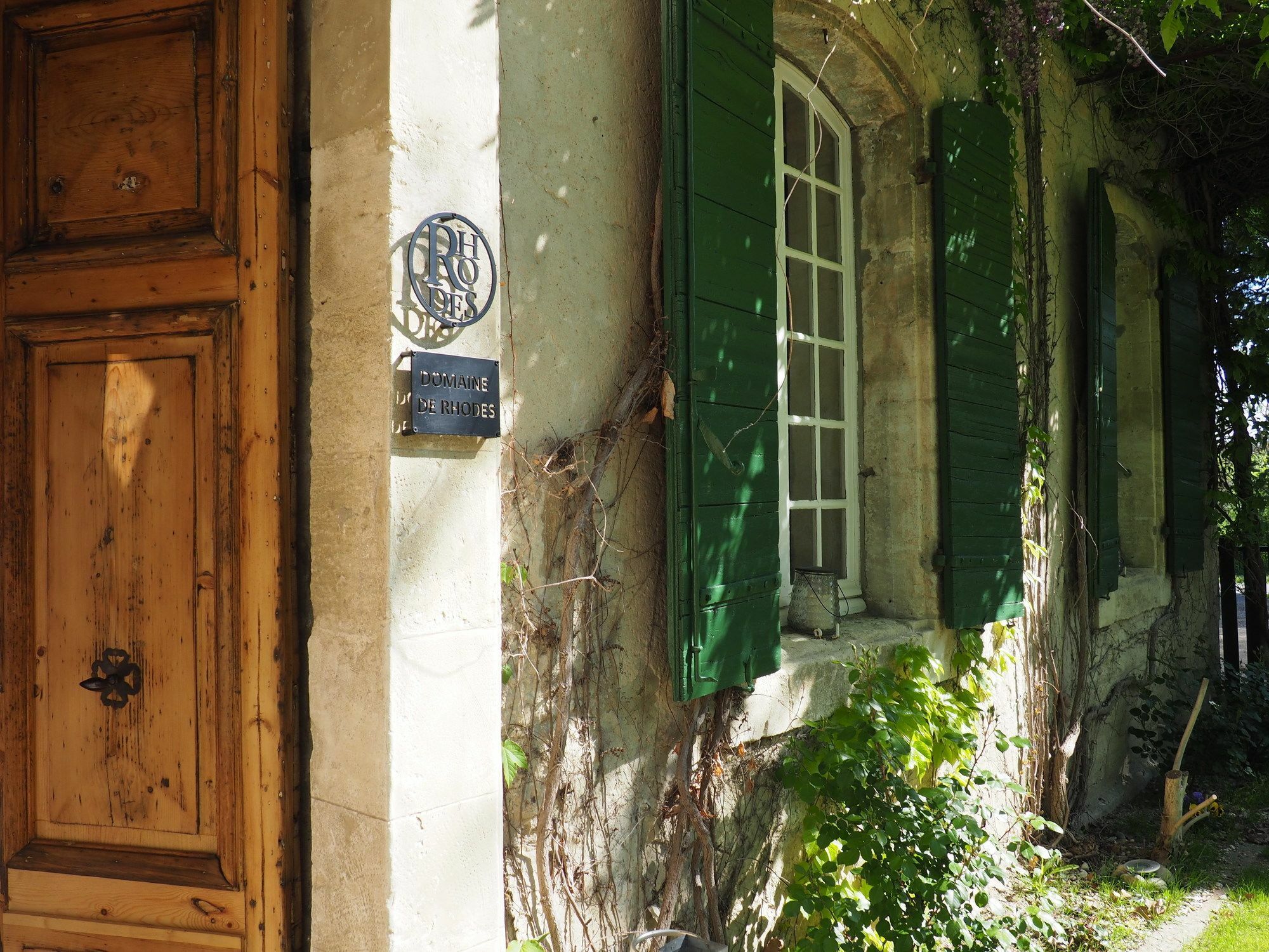 Les Gites Du Domaine De Rhodes อาวีญง ภายนอก รูปภาพ